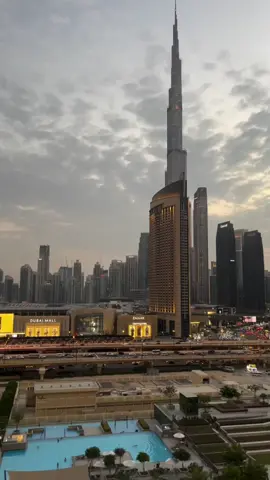 Dubai  #loving_dubai #fypシ゚viral #foryoupage #dubai🇦🇪❤️ #explore 