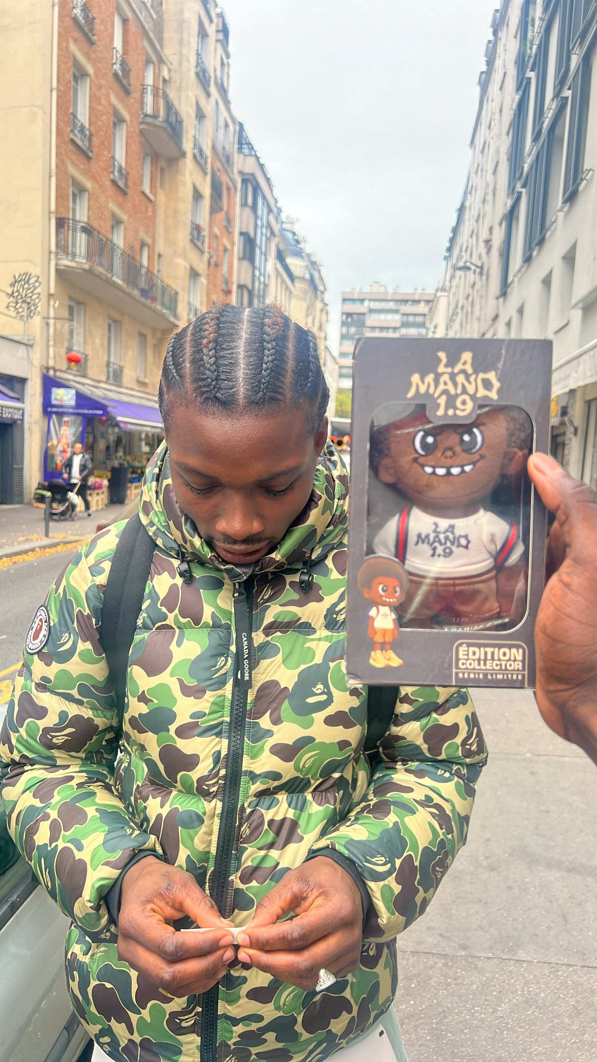 C’est pas labubu c’est #lamabubu‼️  @LaMano🚫🦵🏾  