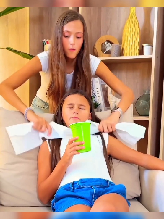 opps😬 #foruyou #yanachirkina #trendingvideo #viral_video #fyp 