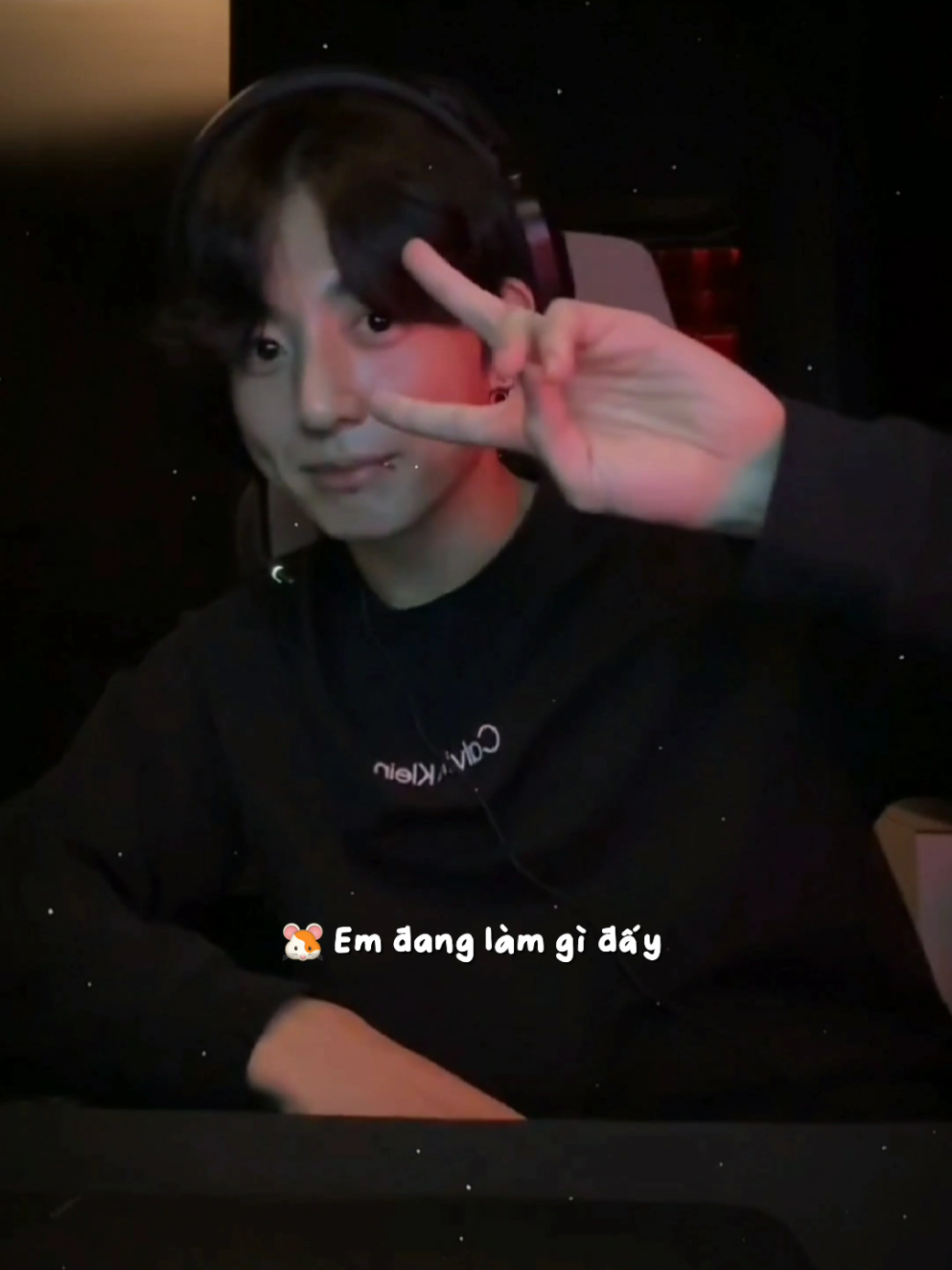 Mình hổng thích được khen dễ thương đâu và đây là những hành động của ảnh #jungkook #jk #weverselive #fyp #babyjiminshi13 @TikTok