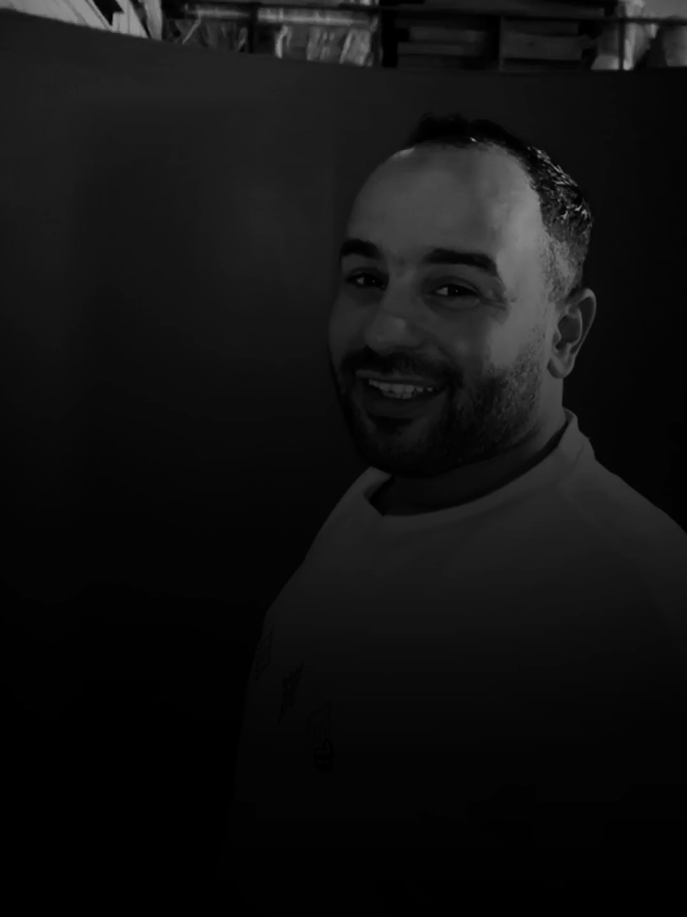 ماعدش حد مصمون 🤞🏻🖤 #تصميمalone #explore #foryou #fyp #كوبانيا🖤🥀@الغاوي الغاوي 🤚ايام زمان 