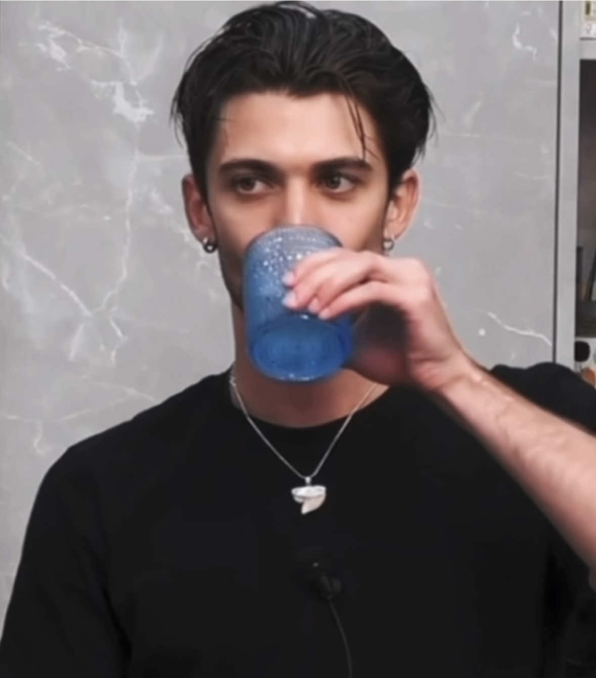 sei inarrivabile, ti amo.🙇🏼‍♀️ (SALVATE JONNI) #grandefratello #gf25 #jonas  #perte #virale  @grandefratello @ilfumatteopepe 