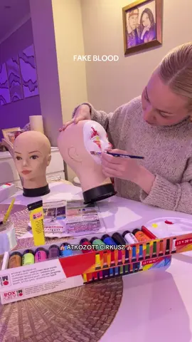 fake blood - Próbababa fejeket alakítottam át a Halloween buliba! 😍❤️🤡 Kiváncsi vagy a másik milyen lett? #DIY #painting #halloweendecor  #magyar #beforeafter 