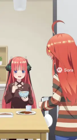 Nino eats Itsuki food #fyp #anime #ninonakano #itsukinakano #sora 