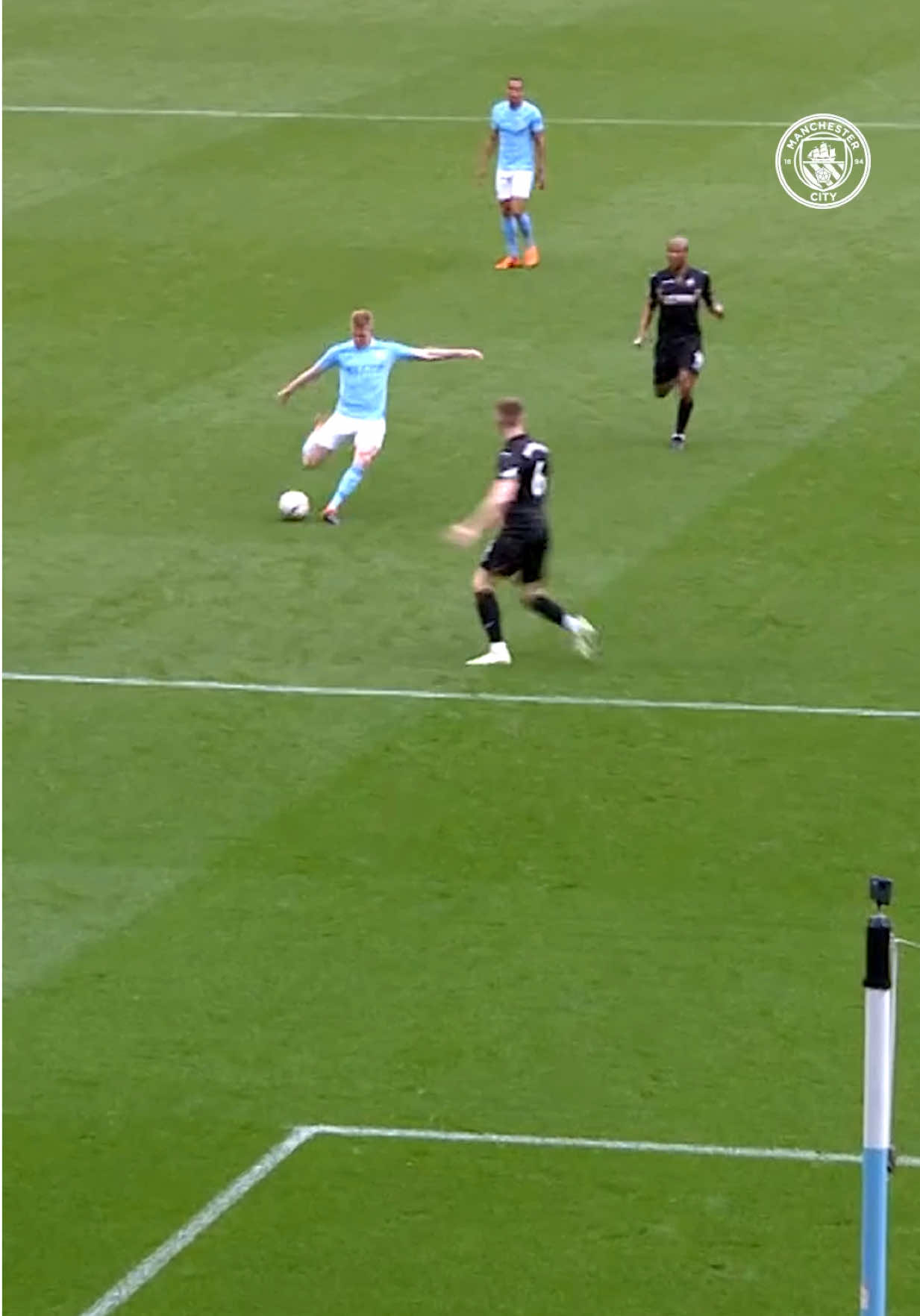 A special strike from KDB against Swansea 🩵