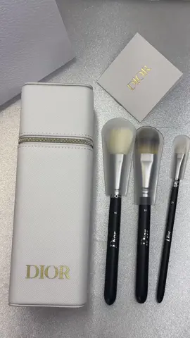 If you want to have this gift right now apply for @Diorbeauty loyalty program in diorbeauty.com ONLINE ➡️ Diorbeauty welcomes gift ➡️ @Dior  #fyp #diorbeauty #diorbeautylovers #diorbeautyloyaltyprogram #diorgift 