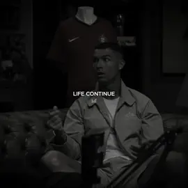 Be in the present. • Get +300 viral clips in my bio. • #motivational #inspirational #SelfImprovement #success #hopecore #algorithm 