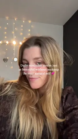 Daily reminder: you’re just  as beautiful without makeup. Be your natural self 💞 #dailyreminder #selflove #nomakeup #girly #thesummeriturnedpretty   