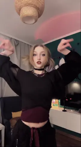 Dc @★𝐌𝐚𝐫𝐢★ 