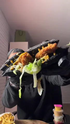 🧇🍔 SOULMADE - Lille Smash burgers, poulet croustillant & sauces maison 🔥 La Nouvelle-Orléans à Lille  - 104 Rue des Sarrazins📍 #food #halalfood #pourtoi #fyp