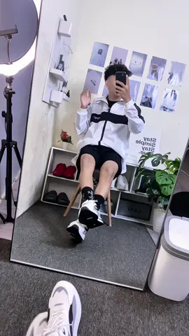 Jaket parasut zeyss emg cakepp 🫵🏻😭😭🤤🤩🤩#fashion #outfitideas #jaketparasut #tracktop 