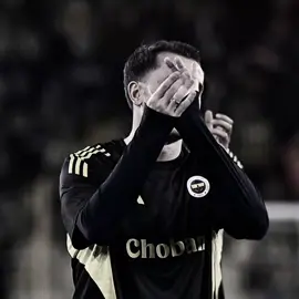 Fenerbahçe'ye giderek hayatının hatasını yaptın birgün pişman olacaksın ama çok geç olacak.. #keremaktürkoğlu #galatasaray 