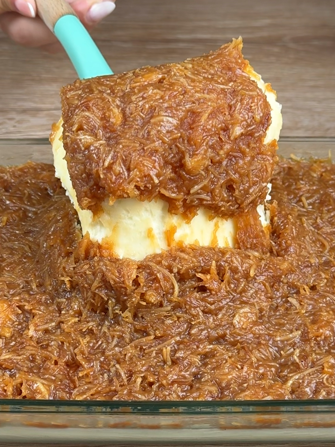 Esta é a famosa sobremesa da rainha, uma receita simples com um sabor digno da realeza! #receita #receitas #sobremesa #sobremesadarainha