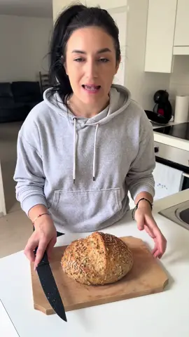 E gata pâinea 🤗  Ps: nu îmi băgați în seamă coafura 😂