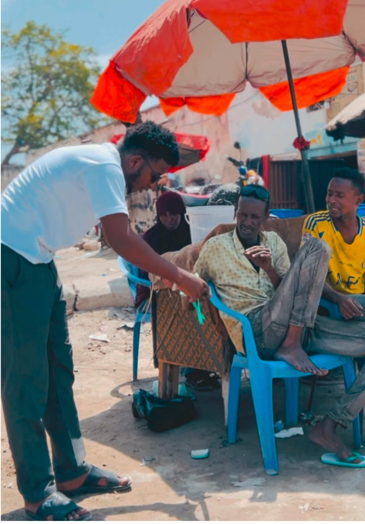 Raiiz prank public  🫢😂🤣🤣 #somalitiktok #kenyantiktok #raiiz13 #prank 