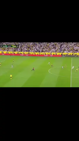 بنزيما يسجل الأول للاتحاد في مرمى النصر#fyp #thesaudileague #الاتحاد🖤💛 