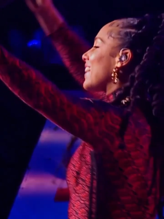 Empire state of mind #musica #song #2000sthrowback #hiphop #lyrics 