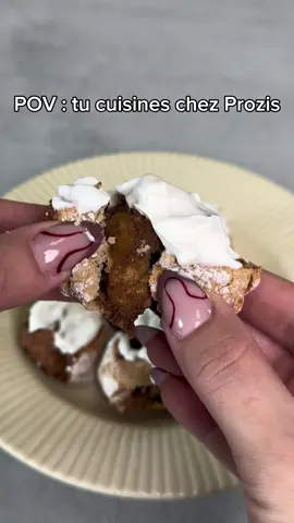 Faire des cinnamon rolls protéinés chez @Prozis_official ? Un grand oui 👏 recette :  150g de farine d’avoine (-10% avec mon code BYCOCO)  120g de skyr  1cac de lebrure chimique  1cac de stevia  Pour le fourrage 35g de fromage frais et 50g de sucre de coco + de la cannelle  Pour le glaçage 1cas de fromage frais et du sirop d’érable 0%  15mi au airfyer ou au four à 180 degrés 💗