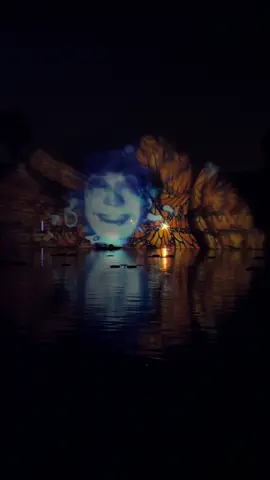 La travesía del alma🦋  #Luces #Agua #Fuentes #Viral