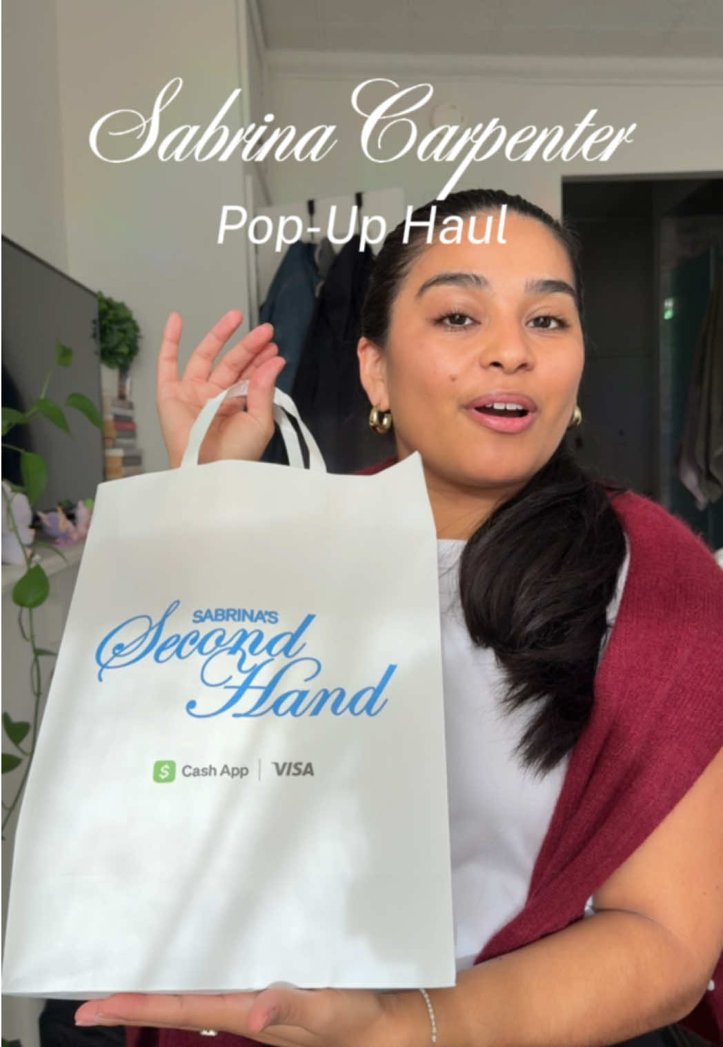 Oct 29 is your last chance to get this iconic merch!! 🤭🩷 @Cash App @Sabrina Carpenter #haul #popup #shoppinghaul #nycpopup #nyc 