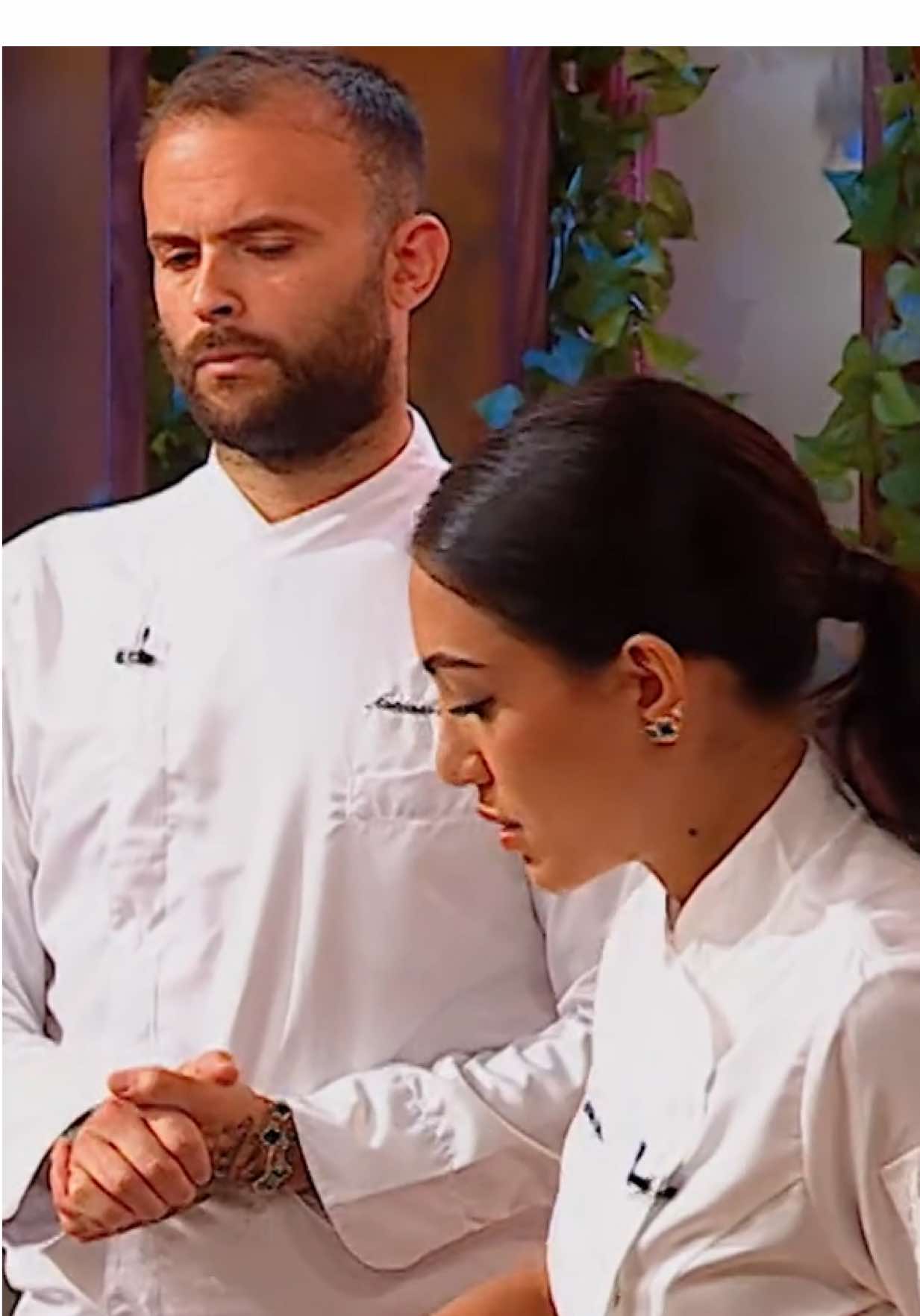 Pizza perfectă pas cu pas. 👨‍🍳🍕👩‍🍳 #MasterChefRO #protv #voyo #showbiz 