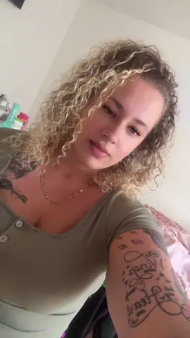 😜😜😜😜😜🤪🤪🤪🤪🤪🤪🤪🤪SN: my daughters room is dirty 🙄