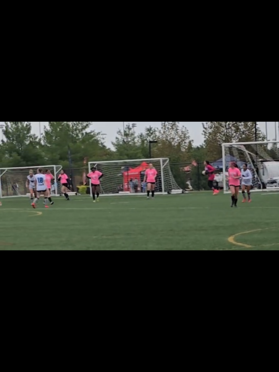 SUFC LEGENDS take the win Final score 2-0! Nothing passed Nakayla! #ofallonil #halloweenhavoc #nakayla #teamwork #futbol⚽️ 