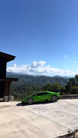 i miss gat🫩 #lamborghini #cars #slammedenuff #gatlinburg #fyp 