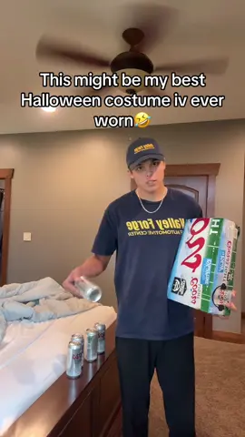 If you know you know #funnyshirt #shanegillis #valleyforge #halloweencostume #halloween 