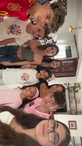 🤡👻🎃Cuál habéis visto primero este o el de Instagram? Os leo en comentarios👀 @Indara @georgina viladrich @Niño Messi🐐 @Soyyael11 y Mari @daniela🪬 @Noa Palomeras  #HalloweenTeam #HalloweenChallenge #newtrend #SpookyTeam #newtrend 