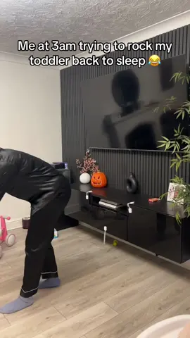 Since we’re all up we might as well party no?😂 #dancingmom #momlife #relatable #motherhood #parenting