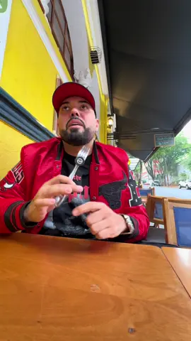 🔥 FEIJOADA COMPLETA POR MENOS DE 50 REAIS POR PESSOA! 🍛🇧🇷 Uma porção caprichada que serve até 4 pessoas por R$189,90 — ou seja, R$47,00 pra cada um pra comer à vontade com tudo incluso: arroz soltinho, couve refogada, bisteca sequinha, banana à milanesa, farofa e laranja fresquinha! 🤤 📍 Rua Matias Aires, 74 – São Paulo #CapCut #foodies #mukbangs 