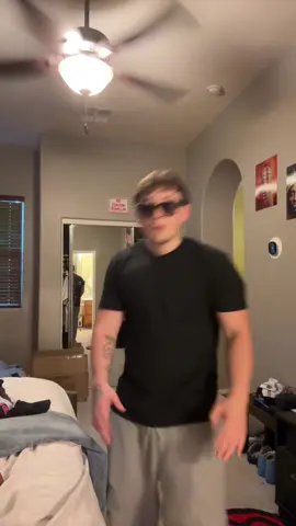 Will I am drop the beat now.. 😭🕺