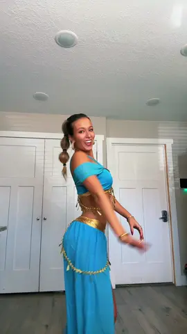 alladin soundtrack 🔥 #jasmine #jasminecostume #onejumpahead #fyp #halloween2025   