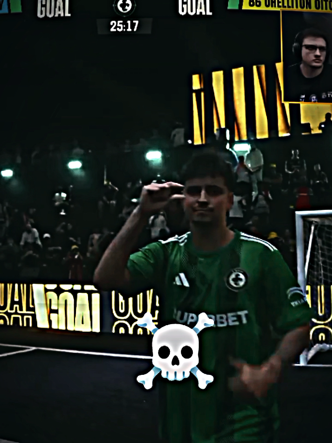 fluxo é minúsculo 🤏🏻. AQUI É LOUD 💚 #loud #kingsleague #football #edit #fyp 