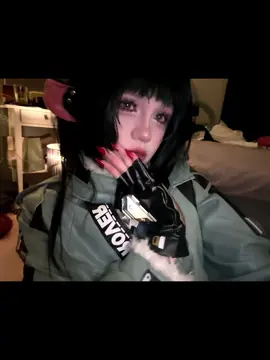 reunited with twin today @Evelina :)) @༒𝖤𝗏𝖾༒  #cosplay #janedoezzz #zzz #janedoecosplay #zenslesszonezero @Emryz.cos 🔒 