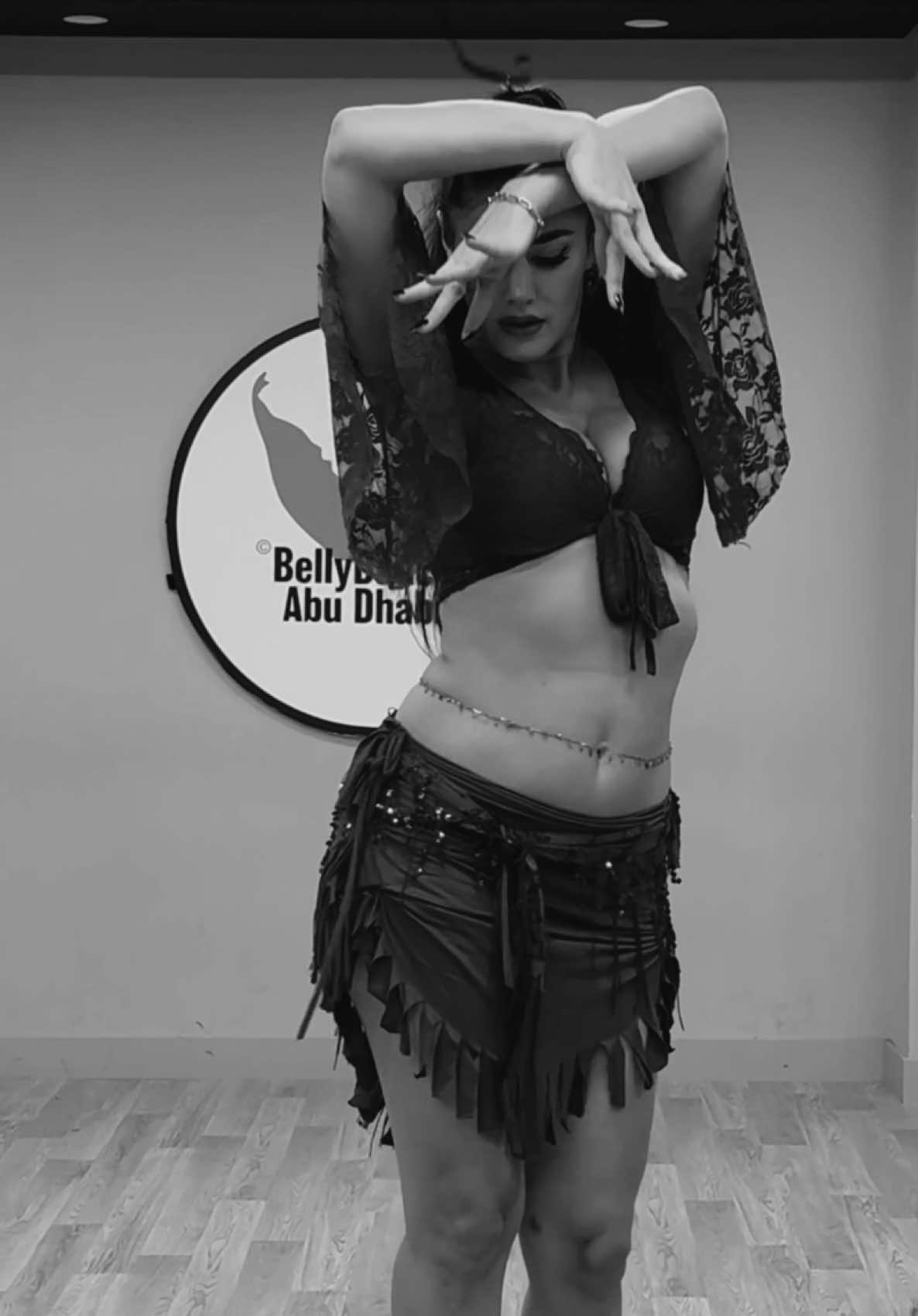 🫶🏼 #anuschalawerdian #fypシ゚viral #abudhabi #bellydance #trending 