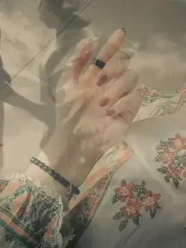 Me to bas Teri chahut me chahu rehna sada 🖤🖤