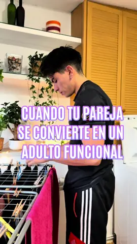 “No digas nada, no digas nada”  ¡ESA PINZA NO VA AHÍ! 😂 ¿Quién más se siente identificadx? #humor #comedia #adulto #funcional #pareja 
