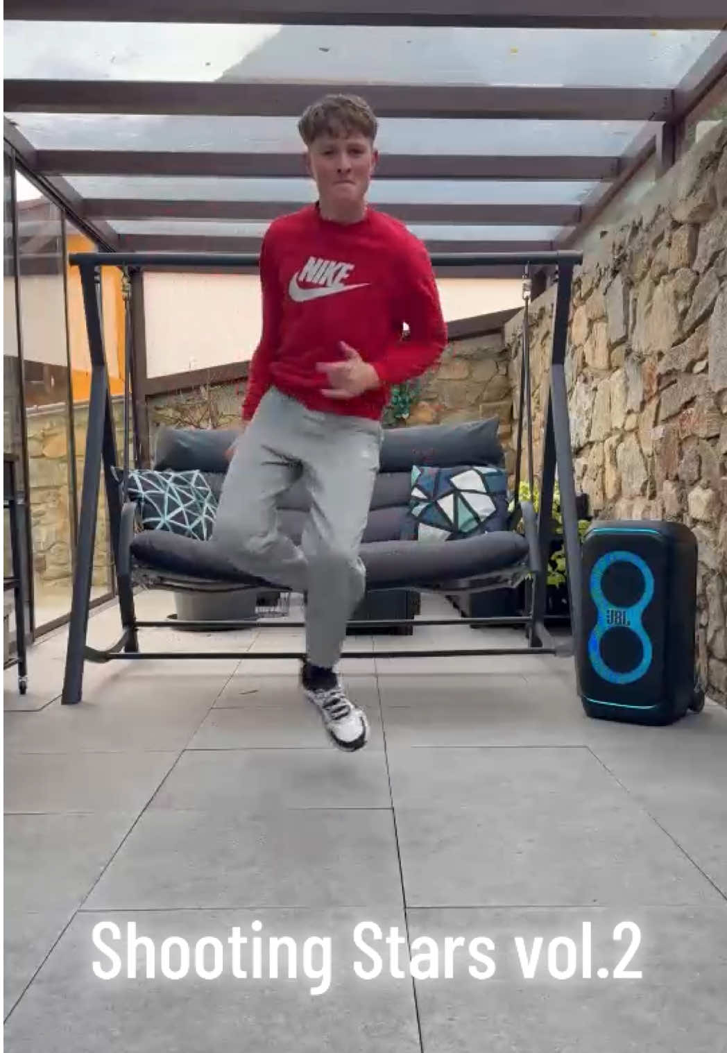 Tom´s Shooting stars cutting shapes in version 2.0 👍 @t0omik_ #shuffledance #shuffledancer #czechdancer #dance #cuttingshapes 