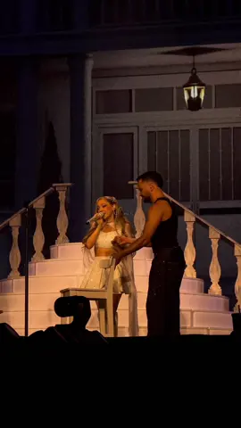 Sie ist so stark🥺💗 @A Y L I V A🎙 #ayliva #aylivakonzert #dieaylivatour #aylivatour #fyp 