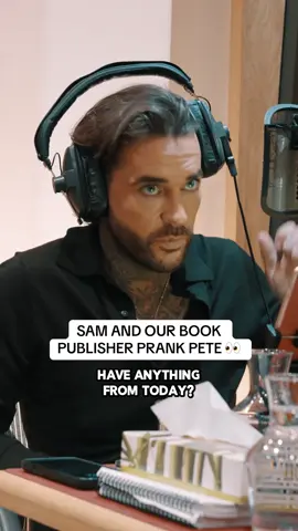 WE FINALLY GOT PETE 😎 To pre-order our book click the 🔗 in our bio #samthompson #petewicks #prank #book 