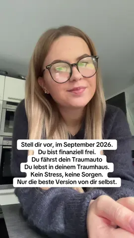 Sein Mindset anzupassen ist der erste Schritt zum Erfolg.✨ Kommentiere mit „Start“ und wir bauen dir dein eigenes Business auf 🤝🏻 #business #vonzuhausearbeiten #womanbusiness #vonzuhausegeldverdienen 