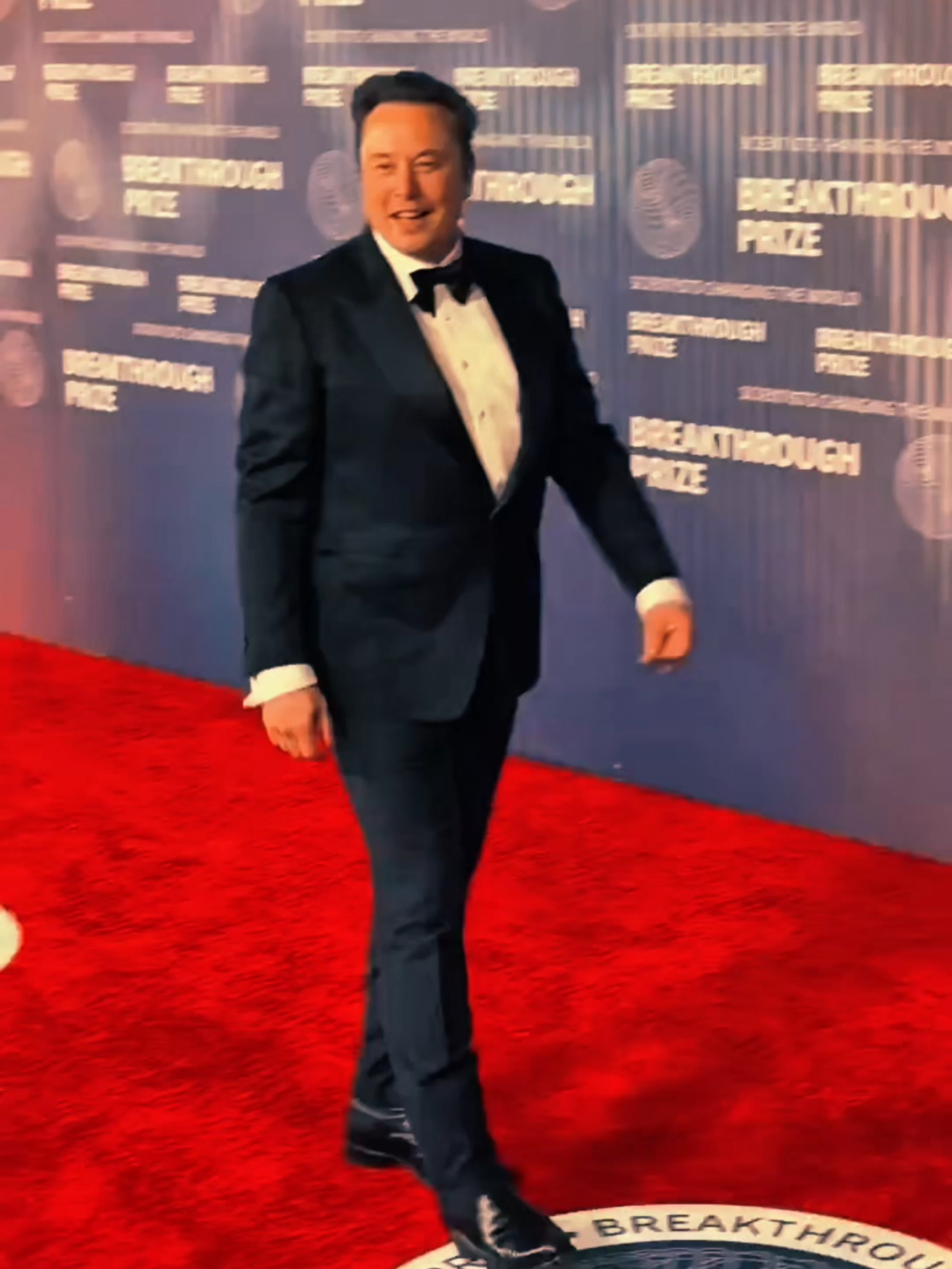 Elon musk Inspiration & Motivation Happy, Handsome, Billionaire #elonmusk #respect #grindwithfasi #billionaires #motivation