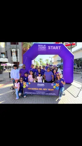 Hacienda Del Rey Team at the West Valley Walk to End ALZ. 💜💜💜 #alzheimersawareness #walktoendalzheimers #litchfieldparkaz #memorycare #memoriesmatter 
