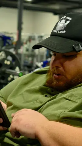 I’m just gonna keep shining. . I’m gonna keep pushing I’m gonna do me for me. Im glad I can inspire ppl and the others that are intimidated by me well… oh well. I never started this to affect ppl in a positive way but I’m happy that I can. Keep shining with me 🙂. . #weightlossjourney #gym #gymmotivation #weightlossmotivation #lifting  