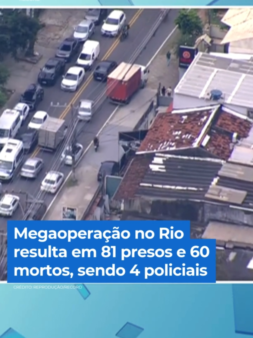 A polícia confirmou que 60 pessoas já morreram durante a operação policial que está acontecendo nesta terça-feira (28) no Rio de Janeiro. Quatro mortos são policiais: dois da Polícia Civil e dois da Polícia Militar. Essa já é a ação mais letal da história do estado. Dos 60 mortos, a polícia confirmou que pelo menos 18 eram traficantes. 81 homens foram presos e 75 fuzis foram apreendidos. Vias importantes da região metropolitana do Rio foram bloqueadas pelos criminosos. Ao todo, cerca de 1.500 policiais participam da ação, que tem como objetivo conter o avanço do Comando Vermelho e localizar e prender lideranças de outras regiões do Brasil que se escondem no Rio de Janeiro. Dos 100 mandados de prisão expedidos pela Justiça, pelo menos 30 são de traficantes do Pará que estariam no estado do Rio. 👉 Acompanhe os detalhes do caso do #BalançoGeral em R7.com/balancogeral