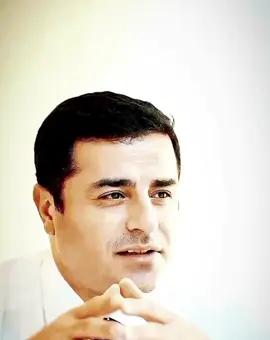 Selahattin Demirtaş..✍🏻#kürdhalkı🍂 #selhatindemirtaşözgürlük 