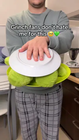 Would you have one? 🥹💚 #anxiety #plushies #grinch #christmas #grinchmas 