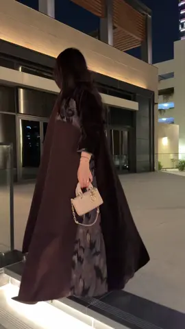 ☝🏻☝🏻☝🏻☝🏻 #foryou #fypツviral #عبايات_الشتاء #عبايات_شتوية 